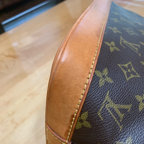 Louis Vuitton Alma PM - Picture 11 of 16